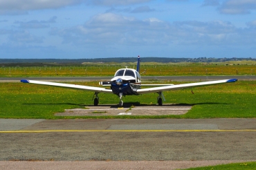 G-BOBA (28R-7837232) Piper PA-28R-201 Arrow III