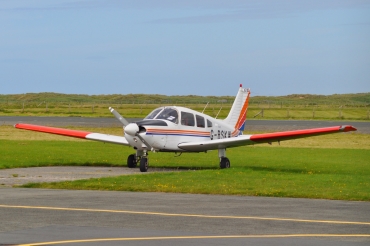 G-BSKW (28-90138) Piper PA-28-181 Archer II
