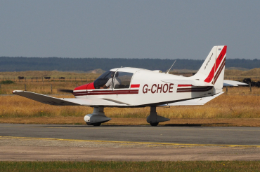 G-CHOE (1046) 1975 Robin DR-400-140B Major