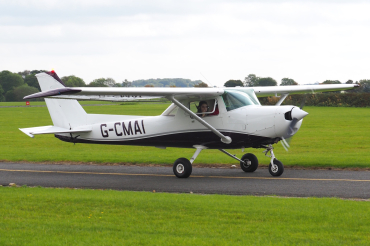 G-CMAI (152-80418) 1977 Cessna 152