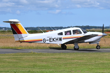 G-EKHW · Piper PA-28RT-201T Turbo Arrow IV · (EGCK)
