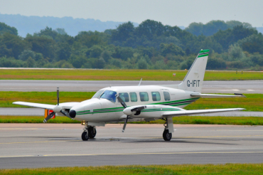G-IFIT (31-8052078) 1980 Piper PA-31-350 Navajo Chieftain