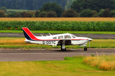 G-OOTC (28R-7703086) 1977 Piper PA-28R-201T