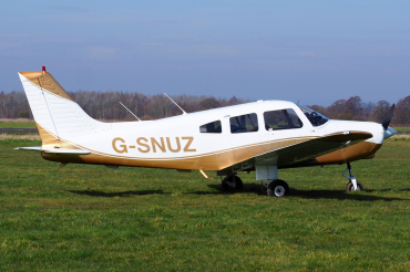 G-SNUZ (28-8416021) 1988 Piper PA-28-161 Cherokee Warrior II