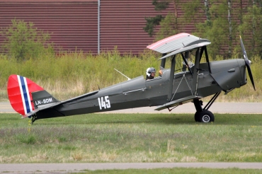 LN-BDM, (cn 85294), De Havilland DH-82A Tiger Moth II