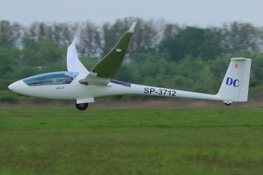 SP-3712 Sportine Aviacija LAK-19