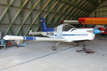 SP-KSW Zlin Z-142