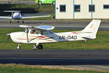 LN-DAG (F172-1219) Reims-Cessna F172M Skyhawk