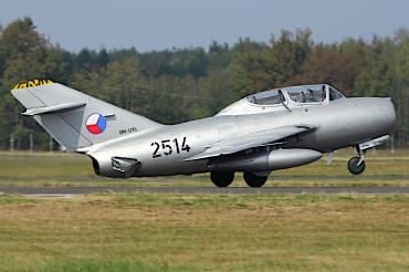 OK-UTI (242266) 1954 Mikoyan-Gurevich MiG-15UTI Midget