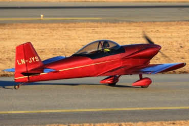 LN-JYS, (cn 1445), Van's RV-4