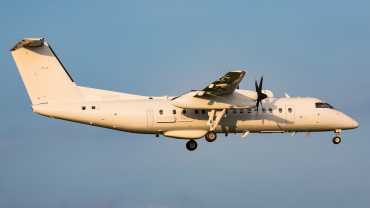 N599XQ (415) 1995 Bombardier Dash 8-315