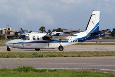 N690CL (11153) 1974 Rockwell 690A