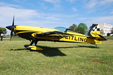 F-HMKF (SC045) Extra EA-330SC