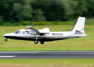 N690GF (11357) 1976 Rockwell 690B Turbo Commander