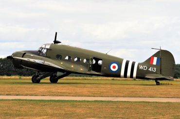 WD413 (G-VROE) 1950 3634 Avro 652A Anson T.21