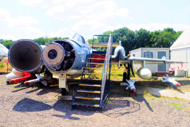 XJ565 / 127 (10047) DeHavilland DH-110 Sea Vixen FAW.2