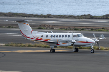 T7-TM8 (FL-1225) Beechcraft 300 Super King Air