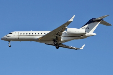 N170SW (9042) 1999 Bombardier BD-700-1A10 Global Express