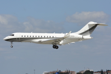M-AAAL (9443) 2011 Bombardier Global 6000