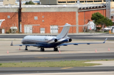 N97DQ (9095) 2001 Bombardier BD-700-1A10 Global Express