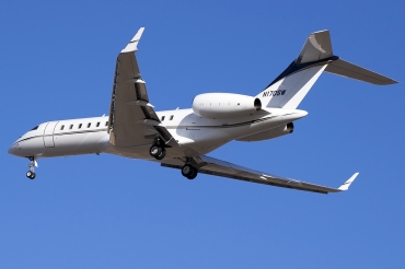 N170SW (9042) 1999 Bombardier BD-700-1A10 Global Express