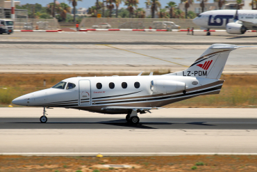 LZ-PDM (RB-125) 2005 Raytheon 390 Premier I