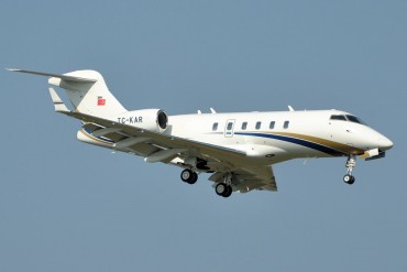 TC-KAR (20149) 2007 Bombardier BD-100-1A10 Challenger 300