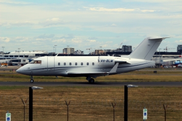 VH-BLM (5407) 1999 Bombardier Challenger 604