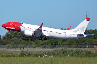 SE-NAC (66303) 2025 Boeing 737-8 MAX