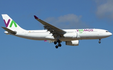 EC-MNY (cn 0261) Airbus A330-243