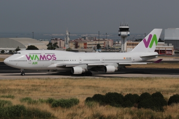 EC-KQC (26549) 1994 Boeing 747-412