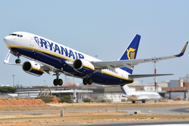 EI-EST (34994) 2011 Boeing 737-8AS(WL)