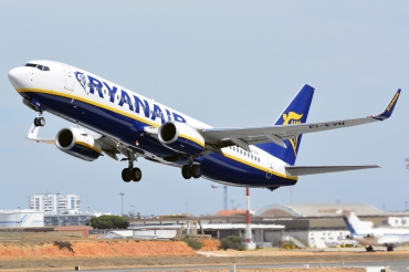 EI-EVN (40294) 2012 Boeing 737-8AS WL