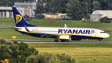 EI-EMP (40285) 2010 Boeing 737-8AS(WL)