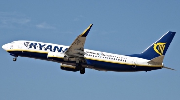 EI-DCP (33810) 2004 Boeing 737-8AS(WL)
