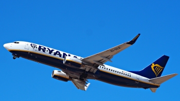 EI-DCR (33811) 2004 Boeing 737-8AS WL