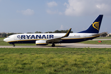 EI-DCR (33811) 2004 Boeing 737-8AS(WL)