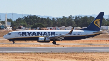 EI-DHA (33571) 2005 Boeing 737-8AS(WL)