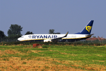 EI-DHD (33816) 2005 Boeing 737-8AS(WL)