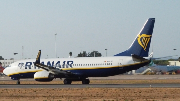 EI-DYB (cn 33633) Boeing 737-8AS