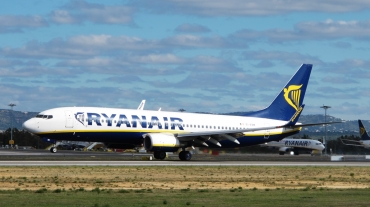 EI-EBM (35002) 2009 Boeing 737-8AS(WL)