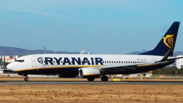 EI-EFO (cn 37539) Boeing 737-8AS