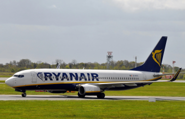 EI-EFO (37539) 2009 Boeing 737-8AS(WL)