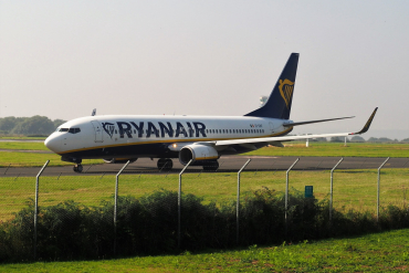 EI-EKF (35025) 2010 Boeing 737-8AS(WL)