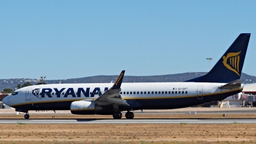 EI-EKT (38505) 2010 Boeing 737-8AS(WL)