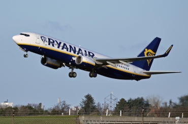 EI-ENH (35033) 2010 Boeing 737-8AS(WL)
