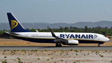 EI-ENY (35042) 2011 Boeing 737-8AS(WL)