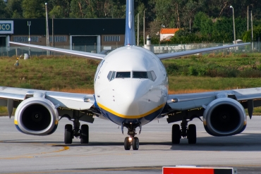 EI-ESL (34988) 2011 Boeing 737-8AS(WL)