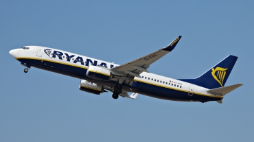 EI-EVS (40313) 2012 Boeing 737-8AS WL