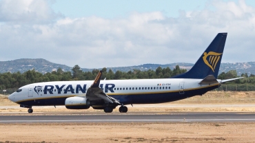 EI-FRV (044747) Boeing 737-8AS
